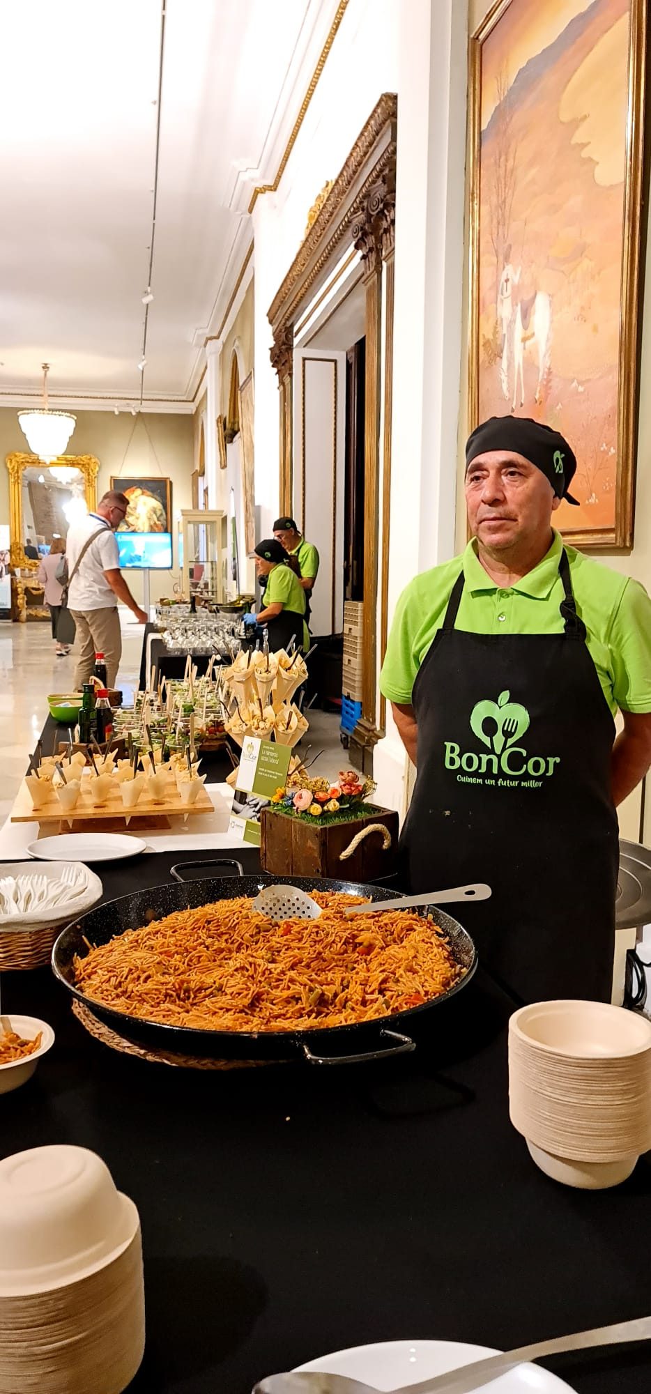 Servicio de catering BonCor en un evento